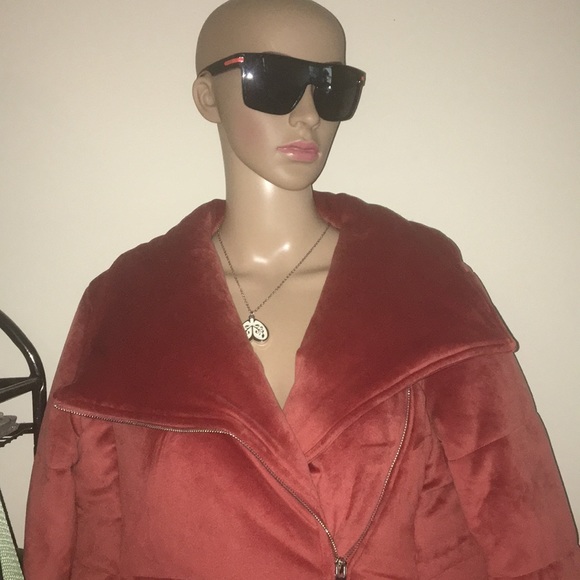 Rust colored jacket - Picture 2 of 2